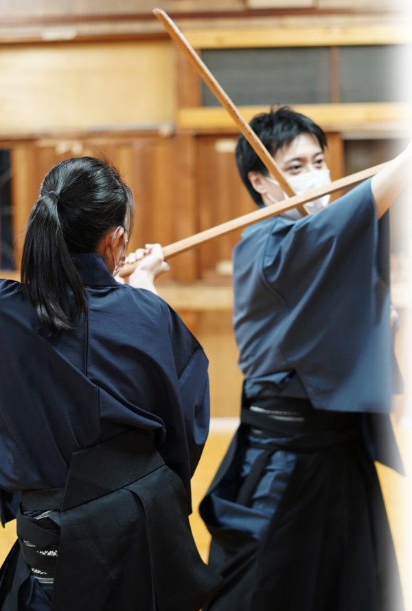 二つの殺陣レッスンができます。